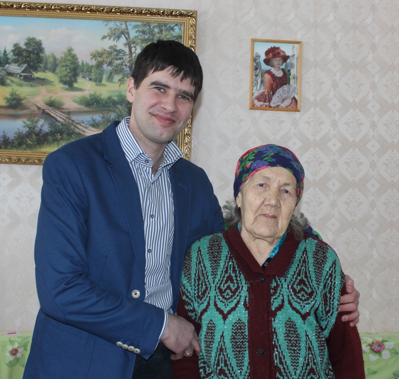 к поздравлению с 90-летием Дарову